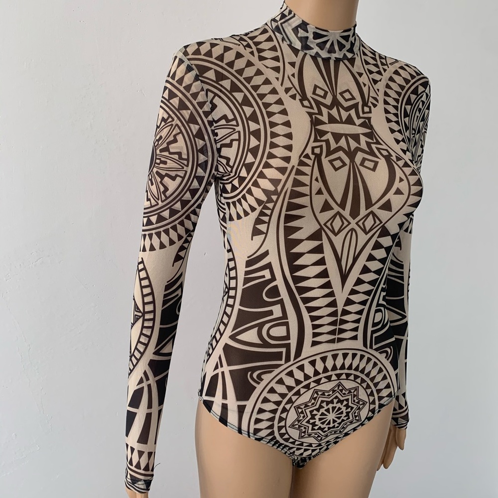 Mesh Patterned Body Suit - Picture 8 of 16